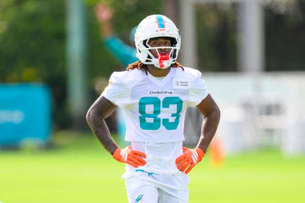 MIAMI GARDENS, FL - JULY 29: Miami Dolphins wide receiver Kevin Coleman Jr. (83) stands on the field during the Miami Dolphins Training Camp on August 29, 2026, at the Baptist Health Training Complex in Miami Gardens, FL. (Photo by Doug Murray Icon Sportswire) NFL, American Football Herren, USA JUL 29 Dolphins Training Camp EDITORIAL USE ONLY Icon796260729037