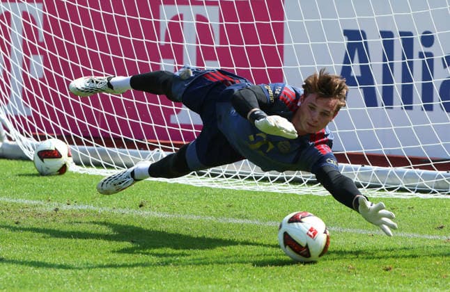 29.07.2026, FC Bayern Muenchen, Trainingslager am Tegernsee , Fussball, im Bild: Jonas Urbig (FC Bayern Muenchen) *** July 29, 2026, FC Bayern Munich, Training Camp at Lake Tegernsee, Soccer, Sports, Pictured: Jonas Urbig, FC Bayern Munich