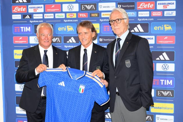 IPA87092949 - Claudio Ranieri, Roberto Mancini, and Giovanni Malago’ during the press conference, PK, Pressekonferenz to introduce Technical Commissioner Roberto Mancini and Technical Director Claudio Ranieri at the FIGC headquarters on Via Po in Rome, Italy—Wednesday, July 29, 2025. Sports—Soccer.  Copyright: xFabrizioxCorradetti IPAxSportx xx 87092949