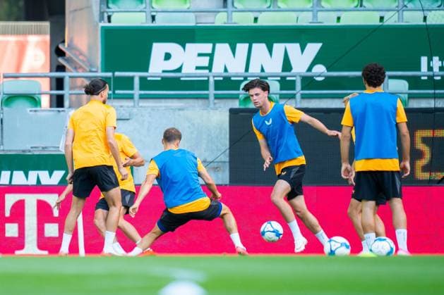 Budapest , 29-07-2026 , Groupama Arena , season 2026 2027 , UEFA Europa League play-off football , training FC Twente , picture shows FC Twente player Lucas Vennegoor of Hesselink Training Twente in Budapest  x205309246x Copyright: