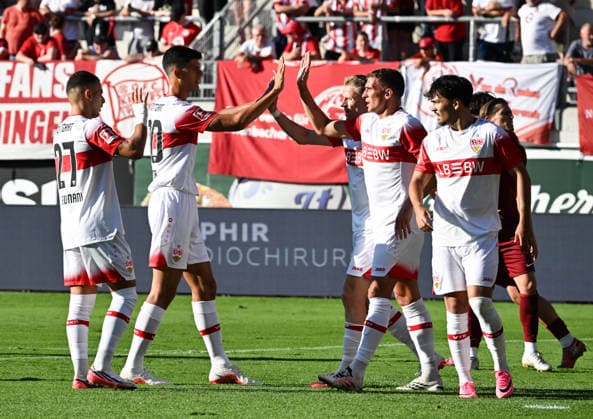 29.07.2026, xsltx, Fussball Testspiel, Kickers Offenbach - VfB Stuttgart 3. v.l. Jubel nach dem 2:0 von Chris Führich (VfB Stuttgart) (DFL DFB REGULATIONS PROHIBIT ANY USE OF PHOTOGRAPHS as IMAGE SEQUENCES and or QUASI-VIDEO) *** July 29, 2026, xsltx, soccer friendly match, Kickers Offenbach vs. VfB Stuttgart 3–1; celebration after Chris Führich’s 2–0 goal; VfB Stuttgart; DFL; DFB; REGULATIONS PROHIBIT ANY USE OF PHOTOGRAPHS AS IMAGE SEQUENCES AND OR QUASI-VIDEO