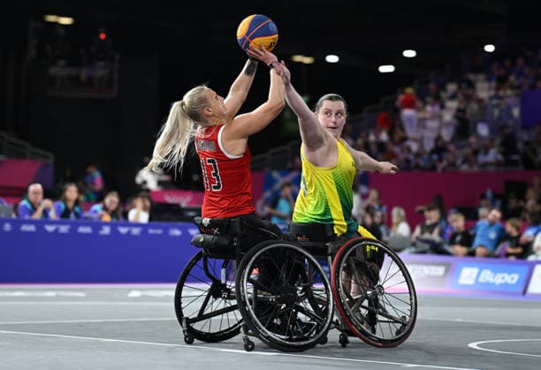 COM26 3X3 BASKETBALL, Georgia Munro-Cook of Australia competes with Kathleen Dandeneau of Canada during the Womens Wheelchair Bronze Medal game at at SEC Centre Hall 4 during the Glasgow 2026 Commonwealth Games in Glasgow, Scotland, Wednesday, July 29, 2026. ( NO ARCHIVING, EDITORIAL USE ONLY Glasgow Scotland United Kingdom  Copyright: xLUKASxCOCHx 20260730176977953831