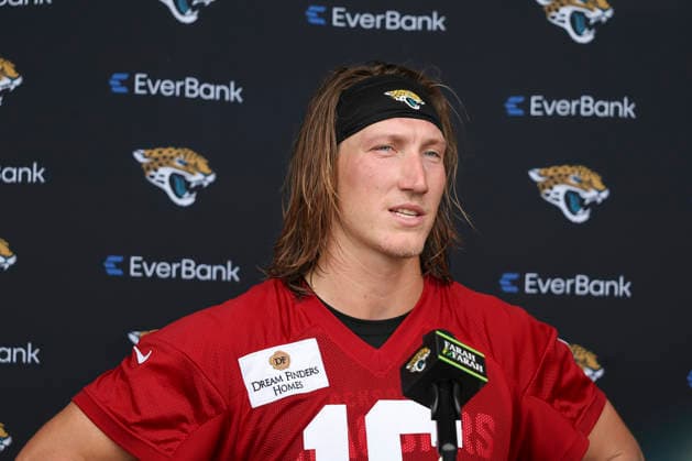 JACKSONVILLE, FL - JULY 29: Jacksonville Jaguars quarterback Trevor Lawrence (16) talks with the media following training camp on July 29, 2026 at the Miller Electric Center in Jacksonville, Fl. (Photo by David Rosenblum Icon Sportswire) NFL, American Football Herren, USA JUL 29 Jaguars Training Camp EDITORIAL USE ONLY Icon260729224590