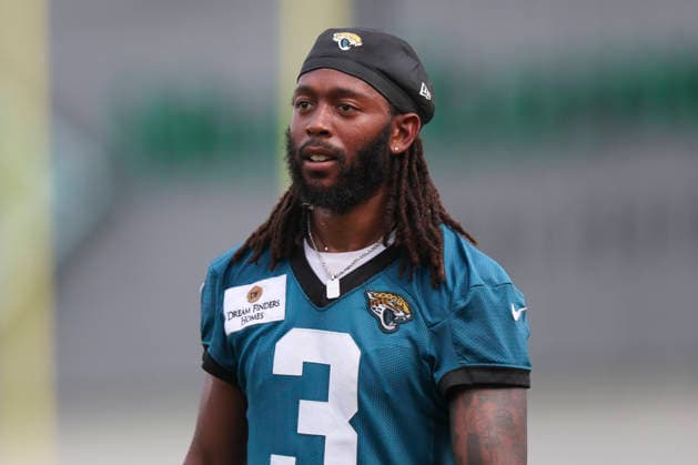 JACKSONVILLE, FL - JULY 29: Jacksonville Jaguars wide receiver Jakobi Meyers (3) during training camp on July 29, 2026 at the Miller Electric Center in Jacksonville, Fl. (Photo by David Rosenblum Icon Sportswire) NFL, American Football Herren, USA JUL 29 Jaguars Training Camp EDITORIAL USE ONLY Icon260729224594