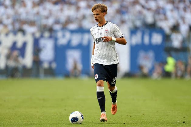Lech Poznan V Aarhus GF - UEFA Champions League 2026 2027 Second Qualifying Round Second Leg Frederik Emmery during the UEFA Champions League 2026 2027 Second Qualifying Round Second Leg match between Lech Poznan and Aarhus GF at Enea Stadium on July 29, 2026, in Poznan, Poland. Poznan Poland  Copyright: xPiotrxMatusewiczx originalFilename:matusewicz-lechpozn260729_nphgT.jpg