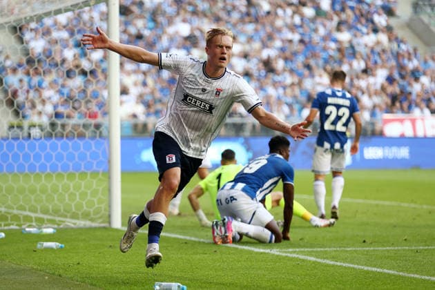 Lech Poznan V Aarhus GF - UEFA Champions League 2026 2027 Second Qualifying Round Second Leg Tobias Bech during the UEFA Champions League 2026 2027 Second Qualifying Round Second Leg match between Lech Poznan and Aarhus GF at Enea Stadium in Poznan, Poland, on July 29, 2026. Poznan Poland  Copyright: xPiotrxMatusewiczx originalFilename:matusewicz-lechpozn260729_npZL6.jpg