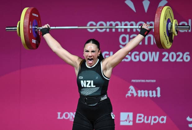 COM26 WEIGHTLIFTING, Eileen Floanna Maria Cikamatana of New Zealand competes during the Womens 86kg Weightlifting Final during the Glasgow 2026 Commonwealth Games at the SEC Armadillo in Glasgow, Scotland, Wednesday, July 29, 2026. ( NO ARCHIVING, EDITORIAL USE ONLY Glasgow Scotland United Kingdom  Copyright: xLUKASxCOCHx 20260730115203791430