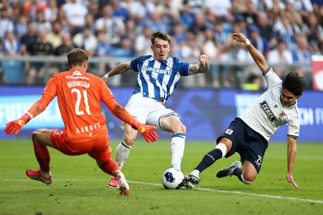 Lech Poznan V Aarhus GF - UEFA Champions League 2026 2027 Second Qualifying Round Second Leg Patrik Walemark and Eric Kahl during the UEFA Champions League 2026 2027 Second Qualifying Round Second Leg match between Lech Poznan and Aarhus GF at Enea Stadium in Poznan, Poland, on July 29, 2026. Poznan Poland  Copyright: xPiotrxMatusewiczx originalFilename:matusewicz-lechpozn260729_npAMA.jpg