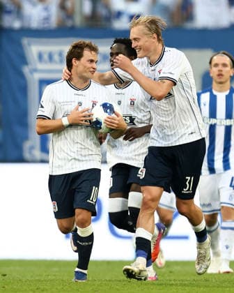 Lech Poznan V Aarhus GF - UEFA Champions League 2026 2027 Second Qualifying Round Second Leg Kristian Arnstad and Tobias Bech during the UEFA Champions League 2026 2027 Second Qualifying Round Second Leg match between Lech Poznan and Aarhus GF at Enea Stadium in Poznan, Poland, on July 29, 2026. Poznan Poland  Copyright: xPiotrxMatusewiczx originalFilename:matusewicz-lechpozn260729_npqRA.jpg