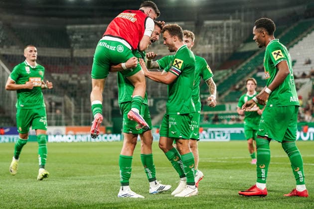 Fussball: Österreich: UEFA Conference League Qualifikation 2026 2027 - 2. Runde, 29.07.2027 - SK Rapid Wien (Österreich) vs. FC Santa Coloma (Andorra) - Allianz Stadion (Wien, Hütteldorf, Österreich); Rapid Wien bejubelt das Tor zum 3-1 durch Ercan Kara (Rapid Wien) *** Soccer Austria UEFA Conference League Qualifiers 2026–2027, Round 2, July 29, 2027: SK Rapid Vienna (Austria) vs. FC Santa Coloma (Andorra) at Allianz Stadium, Vienna, Hütteldorf, Austria. Rapid Vienna celebrates Ercan Kara’s goal to make it 3–1. Rapid Vienna Copyright: xLUKAxKOLANOVICx