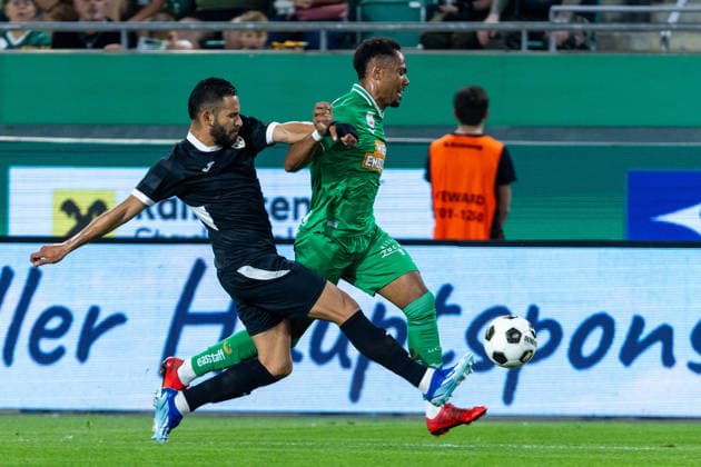 SOCCER - UEFA ECL, Rapid vs Coloma VIENNA,AUSTRIA,29.JUL.26 - SOCCER - UEFA Conference League, qualification, SK Rapid Wien vs FC Santa Coloma. Image shows Jorge Padilla (Coloma) and Moulaye Haidara (Rapid).  GEPAxpictures xPhilippxBrem