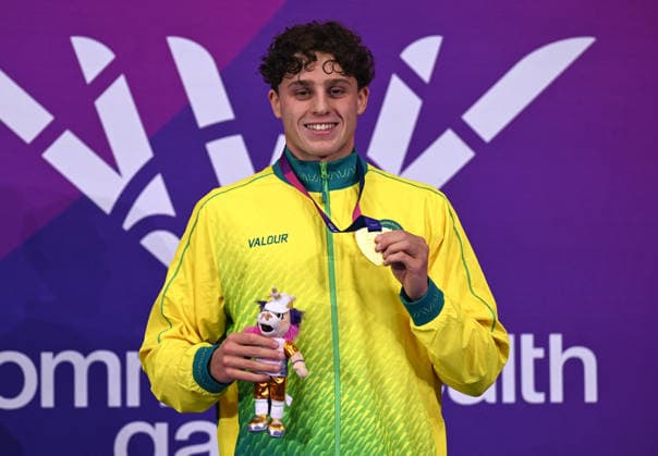 COM26 SWIMMING FINALS, Gold medalist Kai Taylor of Australia poses during the Mens 200m Freestyle Final medal ceremony during the Glasgow 2026 Commonwealth Games at the Tollcross International Swimming Centre in Glasgow, Scotland, Wednesday, July 29, 2026. ( NO ARCHIVING, EDITORIAL USE ONLY Glasgow Scotland United Kingdom  Copyright: xDEANxLEWINSx 20260730149705775344