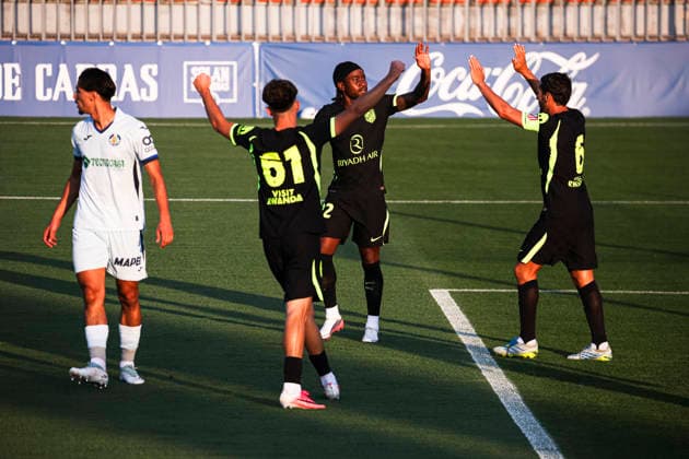 ESP: Atletico de Madrid v Getafe CF Pre season match 2026 2027 Ademola Lookman of Atletico de Madrid celebrates his goal with his teammates during Pre season match between Atletico de Madrid and Getafe at Estadio Cerro del Espino on July 24, 2026 in Majadahonda, Madrid, Spain. Madrid Madrid Spain Football *** ESP Atlético de Madrid vs. Getafe CF, 2026–2027 Preseason Match: Ademola Lookman of Atlético de Madrid celebrates his goal with his teammates during the preseason match between Atlético de Madrid and Getafe at Estadio Cerro del Espino on July 24, 2026 in Majadahonda, Madrid, Spain Madrid Madrid Spain Soccer Copyright: xAlejandroxMatiasx