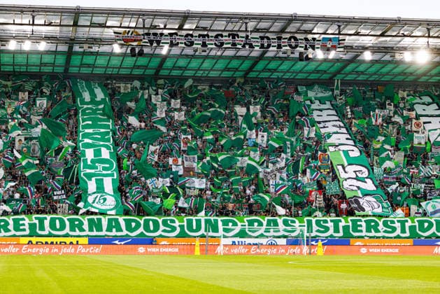 VIENNA, AUSTRIA - 29 JULY 2026: Image shows chore of SK Rapid Wien fans during UEFA Conference League 2026 27 Second Qualifying Round, Second Leg: SK Rapid Wien vs FC Santa Coloma at Weststadion on 29 07 2026 in Vienna, Austria. Austria Copyright: xFröhlichxPascalx