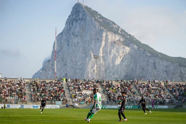 July 29, 2026, La Linea De La Concepcion, Cadiz, Spain: Natan de Souza of Real Betis kicks the ball during the Ciudad de La Linea Trophy football match played between Real Betis and Olympique Lyonnais at Ciudad de La Linea stadium on July 29, 2026, in Cadiz, Spain. La Linea De La Concepcion Spain - ZUMAa181 20260729_zaa_a181_018 Copyright: xJoaquinxCorcherox
