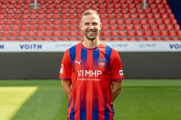 Benedikt Gimber (1.FC Heidenheim, 05), GER, 1.FC Heidenheim, Fussball, 2. Bundesliga, Portraettermin 2026 2027, 29.07.2026, DFL DFB REGULATIONS PROHIBIT ANY USE OF PHOTOGRAPHS AS IMAGE SEQUENCES AND OR QUASI-VIDEO, GER, 1.FC Heidenheim, Fussball, 2. Bundesliga, Portraettermin 2026 2027, 29.07.2026 Heidenheim *** Benedikt Gimber, 1. FC Heidenheim, 05, GER, 1. FC Heidenheim, soccer, 2. Bundesliga, photo shoot 2026–2027, July 29, 2026, DFL and DFB regulations prohibit any use of photographs as image sequences and or quasi-video, GER, 1 FC Heidenheim, soccer, 2. Bundesliga, portrait session 2026–2027, July 29, 2026, Heidenheim Copyright: xEibner-Pressefoto JanixPlessx EP_JPL