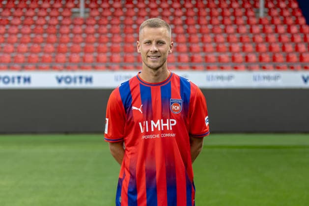 Adrian Beck (1.FC Heidenheim, 21), GER, 1.FC Heidenheim, Fussball, 2. Bundesliga, Portraettermin 2026 2027, 29.07.2026, DFL DFB REGULATIONS PROHIBIT ANY USE OF PHOTOGRAPHS AS IMAGE SEQUENCES AND OR QUASI-VIDEO, GER, 1.FC Heidenheim, Fussball, 2. Bundesliga, Portraettermin 2026 2027, 29.07.2026 Heidenheim *** Adrian Beck, 1 FC Heidenheim, 21, GER, 1 FC Heidenheim, soccer, 2. Bundesliga, photo shoot 2026–2027, July 29, 2026, DFL and DFB regulations prohibit any use of photographs as image sequences and or quasi-video, GER, 1 FC Heidenheim, soccer, 2. Bundesliga, portrait session 2026–2027, July 29, 2026, Heidenheim Copyright: xEibner-Pressefoto JanixPlessx EP_JPL