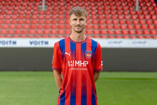 Jan Schoeppner (1.FC Heidenheim, 03), GER, 1.FC Heidenheim, Fussball, 2. Bundesliga, Portraettermin 2026 2027, 29.07.2026, DFL DFB REGULATIONS PROHIBIT ANY USE OF PHOTOGRAPHS AS IMAGE SEQUENCES AND OR QUASI-VIDEO, GER, 1.FC Heidenheim, Fussball, 2. Bundesliga, Portraettermin 2026 2027, 29.07.2026 Heidenheim *** Jan Schoeppner, 1. FC Heidenheim, 03, GER, 1. FC Heidenheim, Soccer, 2. Bundesliga, Photo Shoot 2026–2027, July 29, 2026, DFL and DFB regulations prohibit any use of photographs as image sequences and or quasi-video, GER, 1 FC Heidenheim, soccer, 2. Bundesliga, portrait session 2026–2027, July 29, 2026, Heidenheim Copyright: xEibner-Pressefoto JanixPlessx EP_JPL