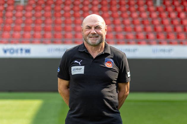 Bernhard Raab (1.FC Heidenheim, Co-Trainer), GER, 1.FC Heidenheim, Fussball, 2. Bundesliga, Portraettermin 2026 2027, 29.07.2026, DFL DFB REGULATIONS PROHIBIT ANY USE OF PHOTOGRAPHS AS IMAGE SEQUENCES AND OR QUASI-VIDEO, GER, 1.FC Heidenheim, Fussball, 2. Bundesliga, Portraettermin 2026 2027, 29.07.2026 Heidenheim *** Bernhard Raab, 1. FC Heidenheim, Assistant Coach, GER, 1. FC Heidenheim, Soccer, 2. Bundesliga, Photo Shoot 2026–2027, July 29, 2026, DFL and DFB regulations prohibit any use of photographs as image sequences and or quasi-video, GER, 1 FC Heidenheim, soccer, 2. Bundesliga, portrait session 2026–2027, July 29, 2026, Heidenheim Copyright: xEibner-Pressefoto JanixPlessx EP_JPL