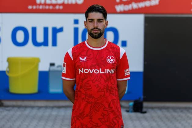 Semi Sahin (1.FC Kaiserslautern), 1.FC Kaiserslautern, 2.Bundesliga, Porträttermin, 2026 2027, 29.07.2026 1.FC Kaiserslautern, 2.Bundesliga, Porträttermin, 2026 2027, 29.07.2026 Kaiserslautern *** Semi Sahin, 1. FC Kaiserslautern, 1. FC Kaiserslautern, 2. Bundesliga, photo shoot, 2026–2027, July 29, 2026, 1 FC Kaiserslautern, 2. Bundesliga, photo shoot, 2026–2027, July 29, 2026, Kaiserslautern Copyright: xEibner-Pressefoto AlexanderxNeisx EP_ANS