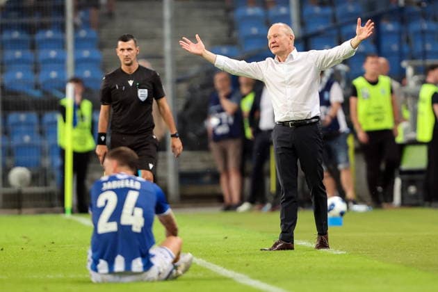 29.07.2026 POZNAN, ENEA STADION PRZY BULGARSKIEJ PILKA NOZNA (FOOTBALL), KWALIFIKACJE UEFA CHAMPIONS LEAGUE DRUGA RUNDA ( UEFA CHAMIPONS LEAGUE SECOND QUALIFYING ROUND 2ND LEG ), SEZON 2026 2027 MECZ LECH POZNAN - AGF AARHUS NZ. (R) NIELS FREDERIKSEN TRENER HEAD COACH SYLWETKA FOTO JAKUB PIASECKI CYFRASPORT NEWSPIX.PL --- newspix.pl 