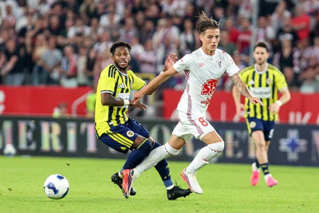 29.07.2025, Zabrze Liga Mistrzow UEFA sezon 2026 27 runda II kwalifikacji, Gornik Zabrze - Fenerbahce SK Stambul - UEFA Champions League football Match season 2026 27 round II qualification Gornik Zabrze - Fenerbahce SK Stambul Nz. Fred Kacper Urbanski Fot. Michal Chwieduk Arena Akcji NEWSPIX.PL --- newspix.pl 
