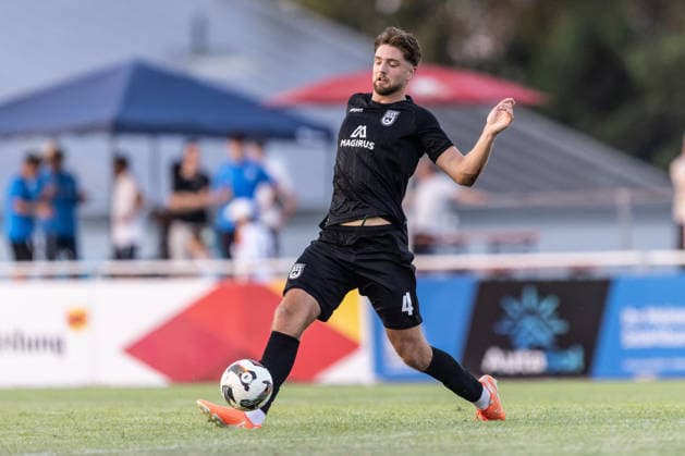 Freisteller Einzelbild Daniel Hülsenbusch (SSV Ulm 1846 Fußball, 04) VfB Friedrichshafen vs. SSV Ulm 1846 Fußball, Fussball, Wfv-Pokal, 2. Runde, Zeppelinstadion Friedrichshafen 29.07.26 VfB Friedrichshafen vs. SSV Ulm 1846 Fußball, Fussball, Wfv-Pokal, 2. Runde, Zeppelinstadion Friedrichshafen 29.07.26 Friedrichshafen *** Cropped Single Image: Daniel Hülsenbusch, SSV Ulm 1846 Soccer, 04 VfB Friedrichshafen vs. SSV Ulm 1846 Soccer, WfV Cup, 2nd Round, Zeppelin Stadium, Friedrichshafen, July 29, 2026, VfB Friedrichshafen vs. SSV Ulm 1846, soccer, WfV Cup, 2nd round, Zeppelin Stadium, Friedrichshafen, July 29, 2026, Friedrichshafen Copyright: xEibner-Pressefotox EP_EER