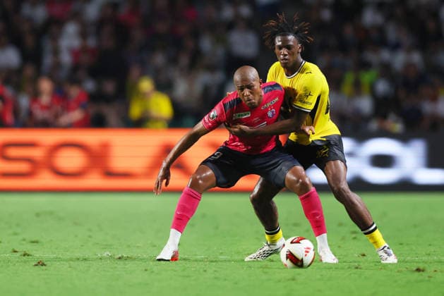 (L to R) Solomon Sakuragawa (Cerezo), Joane Gadou (Dortmund), JULY 29, 2026 - Football Soccer : Cerezo Osaka Global Challenge 2026 between Cerezo Osaka 1-0 Borussia Dortmund at Yanmar Hanasaka Stadium in Osaka, Japan. Noxthirdxpartyxsales  aflo_339489010 NaokixMoritax