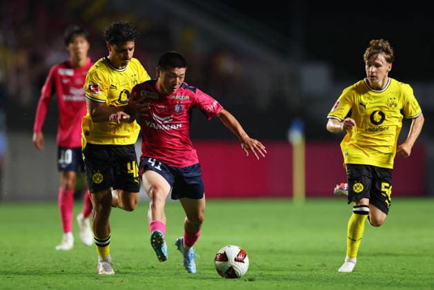 (L to R) Ayman Azhil (Dortmund), Yota Komi (Cerezo), Tom Faust (Dortmund), JULY 29, 2026 - Football Soccer : Cerezo Osaka Global Challenge 2026 between Cerezo Osaka 1-0 Borussia Dortmund at Yanmar Hanasaka Stadium in Osaka, Japan. Noxthirdxpartyxsales  aflo_339489092 NaokixMoritax
