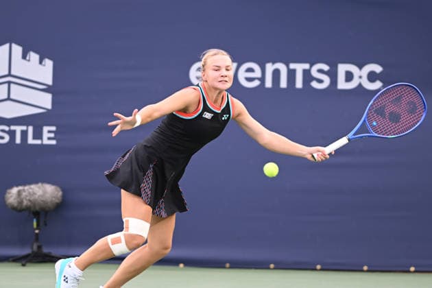 July 29, 2026, Washington, D.C, U.S: DIANA SHNAIDER hits a forehand during her doubles match at the Rock Creek Tennis Center. Tennis 2026 - Mubadala Open  - ZUMAg196 20260729_zap_g196_044 Copyright: xKylexGustafsonx