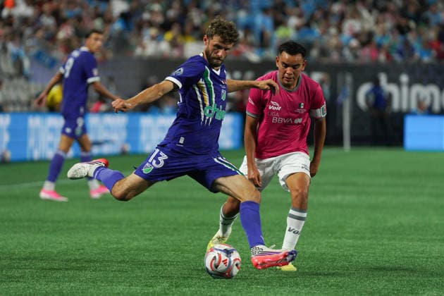 Thomas Müller (L) of MLS, Fussball Herren, USA All Stars in action during the Major League Soccer All-Star Game between MLS All Stars and Liga MX All-Stars at Bank of America stadium in Charlotte, USA, 29 jULY 2026. All-Star Game: MLS All Stars vs. Liga MX All-Stars !ACHTUNG: NUR REDAKTIONELLE NUTZUNG!  Copyright: xKennethxFernandezx GR4027 20260730-55021027300_1