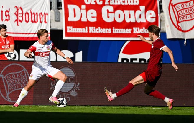 29.07.2026, xpsx, Fussball Testspiel, Kickers Offenbach - VfB Stuttgart v.l. Chris Führich (VfB Stuttgart), Jelle Goselink (Offenbacher Kickers) (DFL DFB REGULATIONS PROHIBIT ANY USE OF PHOTOGRAPHS as IMAGE SEQUENCES and or QUASI-VIDEO) emspor Offenbach *** July 29, 2026, xpsx, soccer friendly match, Kickers Offenbach vs. VfB Stuttgart, Chris Führich (VfB Stuttgart), Jelle Goselink (Offenbacher Kickers). DFL and DFB regulations prohibit any use of photographs as image sequences and or quasi-video. emspor Offenbach