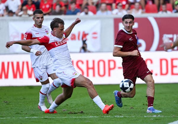 29.07.2026, xpsx, Fussball Testspiel, Kickers Offenbach - VfB Stuttgart v.l. Christopher Olivier (VfB Stuttgart), Nathan Doganay (Offenbacher Kickers) (DFL DFB REGULATIONS PROHIBIT ANY USE OF PHOTOGRAPHS as IMAGE SEQUENCES and or QUASI-VIDEO) emspor Offenbach *** July 29, 2026, xpsx, soccer friendly match, Kickers Offenbach vs. VfB Stuttgart, Christopher Olivier (VfB Stuttgart), Nathan Doganay (Offenbacher Kickers). DFL and DFB regulations prohibit any use of photographs as image sequences and or quasi-video. emspor Offenbach