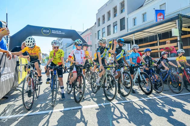wels, austria, 29 july 2026, bicycle race welser innenstadtkriterium, kid s race *** Wels, Österreich, 29. Juli 2026, Radrennen Welser Innenstadtkriterium , Kinderrennen Copyright: xx