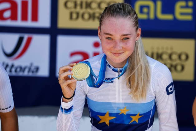 Sport Bilder des Tages 30.07.2026, Monteceneri, Monte Ceneri, 2026 UEC MTB European Championship, EM, Europameisterschaft XCC Women Junior s Final (cross country short track), Barbora Bukovska 2 (CZE), 1st place, European Champion and gold medal Monteceneri Monte Ceneri Ticino Switzerland *** July 30, 2026, Monteceneri, Monte Ceneri, 2026 UEC MTB European Championship XCC Women s Junior Final (cross-country short track), Barbora Bukovska 2 (CZE), 1st place, European Champion and gold medalist, Monteceneri, Monte Ceneri, Ticino, Switzerland Copyright: xJustPictures.ch FrancescoxMinghettix jp-en-FrMi-_NG_0701
