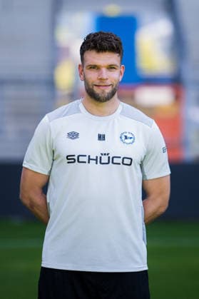 Reha-Trainer Malte Hornemann; DSC Arminia Bielefeld; 2. BL, Porträttermin 2026 2027. Bielefeld Nordrhein-Westfalen Deutschland Schüco Arena *** Rehabilitation Coach Malte Hornemann, DSC Arminia Bielefeld 2 (2nd Bundesliga), Profile Session 2026–2027, Bielefeld, North Rhine-Westphalia, Germany, Schüco Arena