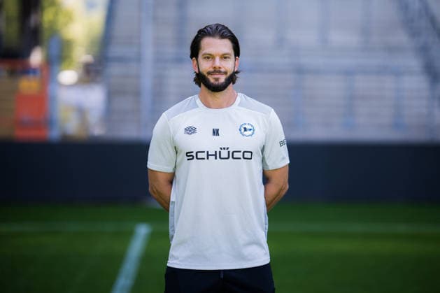 Leiter Athletik Niklas Klasen; DSC Arminia Bielefeld; 2. BL, Porträttermin 2026 2027. Bielefeld Nordrhein-Westfalen Deutschland Schüco Arena *** Head of Athletics Niklas Klasen, DSC Arminia Bielefeld 2 (2nd Bundesliga), Profile Session 2026–2027, Bielefeld, North Rhine-Westphalia, Germany, Schüco Arena