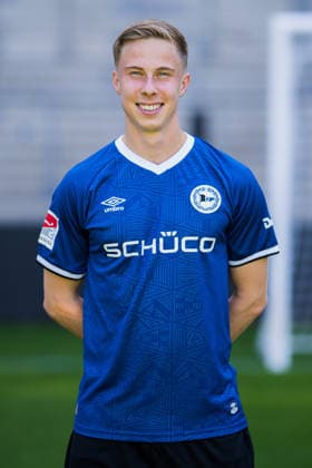 Sam Schreck; DSC Arminia Bielefeld; 2. BL, Porträttermin 2026 2027. Bielefeld Nordrhein-Westfalen Deutschland Schüco Arena *** Sam Schreck, DSC Arminia Bielefeld 2 (2nd Bundesliga), Photo Shoot 2026–2027, Bielefeld, North Rhine-Westphalia, Germany, Schüco Arena
