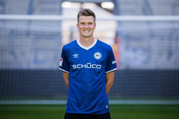 Lukas Kunze; DSC Arminia Bielefeld; 2. BL, Porträttermin 2026 2027. Bielefeld Nordrhein-Westfalen Deutschland Schüco Arena *** Lukas Kunze, DSC Arminia Bielefeld 2 (2nd Bundesliga), Photo Shoot 2026–2027, Bielefeld, North Rhine-Westphalia, Germany, Schüco Arena