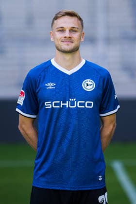 Tim Handwerker; DSC Arminia Bielefeld; 2. BL, Porträttermin 2026 2027. Bielefeld Nordrhein-Westfalen Deutschland Schüco Arena *** Tim Handwerker, DSC Arminia Bielefeld 2 (2nd Bundesliga), Photo Shoot 2026–2027, Bielefeld, North Rhine-Westphalia, Germany, Schüco Arena