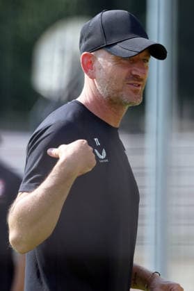 30.07.2026, xrekx, Fussball 2.Bundesliga, 1.FC Kaiserslautern - Training v.l. Torsten Lieberknecht Trainer (1.FC Kaiserslautern) (DFL DFB REGULATIONS PROHIBIT ANY USE OF PHOTOGRAPHS as IMAGE SEQUENCES and or QUASI-VIDEO) Kaiserslautern *** July 30, 2026, xrekx, Soccer 2. Bundesliga, 1 FC Kaiserslautern Training: Torsten Lieberknecht, Coach of 1 FC Kaiserslautern. DFL and DFB regulations prohibit any use of photographs as image sequences and or quasi-video. Kaiserslautern