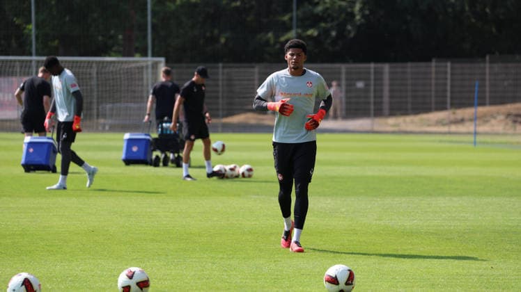 30.07.2026, xrekx, Fussball 2.Bundesliga, 1.FC Kaiserslautern - Training v.l. Yannick Onohiol (1.FC Kaiserslautern) (DFL DFB REGULATIONS PROHIBIT ANY USE OF PHOTOGRAPHS as IMAGE SEQUENCES and or QUASI-VIDEO) Kaiserslautern *** July 30, 2026, xrekx, Soccer 2. Bundesliga, 1 FC Kaiserslautern Training by Yannick Onohiol 1 FC Kaiserslautern DFL DFB REGULATIONS PROHIBIT ANY USE OF PHOTOGRAPHS as IMAGE SEQUENCES and or QUASI-VIDEO Kaiserslautern