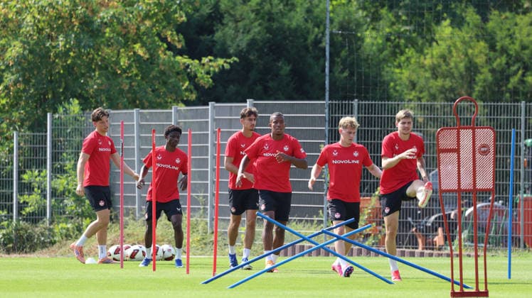30.07.2026, xrekx, Fussball 2.Bundesliga, 1.FC Kaiserslautern - Training v.l. Leon Robinson (1.FC Kaiserslautern) Ibrahim Kanate (1.FC Kaiserslautern) Erik Müller Mueller (1.FC Kaiserslautern) David Schramm (1.FC Kaiserslautern) Mika Haas (1.FC Kaiserslautern) Paul Joly (1.FC Kaiserslautern) (DFL DFB REGULATIONS PROHIBIT ANY USE OF PHOTOGRAPHS as IMAGE SEQUENCES and or QUASI-VIDEO) Kaiserslautern *** July 30, 2026, xrekx, Soccer 2. Bundesliga, 1 FC Kaiserslautern Training: Leon Robinson, 1 FC Kaiserslautern, Ibrahim Kanate, 1 FC Kaiserslautern, Erik Müller, 1 FC Kaiserslautern, David Schramm, 1 FC Kaiserslautern, Mika Haas, 1 FC Kaiserslautern, Paul Joly, 1 FC Kaiserslautern, DFL DFB REGULREGULATIONS PROHIBIT ANY USE OF PHOTOGRAPHS AS IMAGE SEQUENCES AND OR QUASI-VIDEO Kaiserslautern