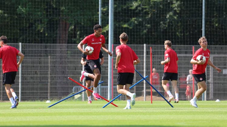 30.07.2026, xrekx, Fussball 2.Bundesliga, 1.FC Kaiserslautern - Training v.l. Thierry Tazemeta (1.FC Kaiserslautern) (DFL DFB REGULATIONS PROHIBIT ANY USE OF PHOTOGRAPHS as IMAGE SEQUENCES and or QUASI-VIDEO) Kaiserslautern *** July 30, 2026, xrekx, Soccer 2. Bundesliga, 1 FC Kaiserslautern Training by Thierry Tazemeta 1 FC Kaiserslautern DFL DFB REGULATIONS PROHIBIT ANY USE OF PHOTOGRAPHS AS IMAGE SEQUENCES AND OR QUASI-VIDEO Kaiserslautern