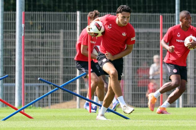 30.07.2026, xrekx, Fussball 2.Bundesliga, 1.FC Kaiserslautern - Training v.l. Dion Hofmeister (1.FC Kaiserslautern) (DFL DFB REGULATIONS PROHIBIT ANY USE OF PHOTOGRAPHS as IMAGE SEQUENCES and or QUASI-VIDEO) Kaiserslautern *** July 30, 2026, xrekx, Soccer 2. Bundesliga, 1 FC Kaiserslautern Training by Dion Hofmeister 1 FC Kaiserslautern DFL DFB REGULATIONS PROHIBIT ANY USE OF PHOTOGRAPHS AS IMAGE SEQUENCES AND OR QUASI-VIDEO Kaiserslautern