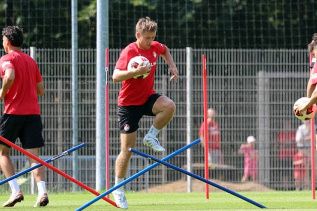 30.07.2026, xrekx, Fussball 2.Bundesliga, 1.FC Kaiserslautern - Training v.l. Naatan Skyttä Skyttae (1.FC Kaiserslautern) (DFL DFB REGULATIONS PROHIBIT ANY USE OF PHOTOGRAPHS as IMAGE SEQUENCES and or QUASI-VIDEO) Kaiserslautern *** July 30, 2026, xrekx, Soccer 2. Bundesliga, 1 FC Kaiserslautern Training v l Naatan Skyttä Skyttae 1 FC Kaiserslautern DFL DFB REGULATIONS PROHIBIT ANY USE OF PHOTOGRAPHS as IMAGE SEQUENCES and or QUASI-VIDEO Kaiserslautern