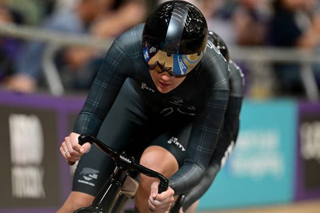 COM26 Track cycling, Rad, Radsport, Bahnrad, Bahn Jessie Hodges (pilot) and Emma Foy of New Zealand compete during the Women™s Tandem B Sprint Qualifying at the Glasgow 2026 Commonwealth Games at the Sir Chris Hoy Velodrome in Glasgow, Scotland, Thursday, July 30, 2026. ( NO ARCHIVING, EDITORIAL USE ONLY Glasgow United Kingdom  Copyright: xDEANxLEWINSx 20260730176648839932