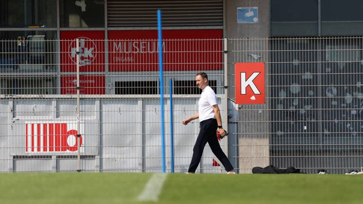 30.07.2026, xrekx, Fussball 2.Bundesliga, 1.FC Kaiserslautern - Training v.l. Marcel Klos Sportdirektor (1.FC Kaiserslautern) (DFL DFB REGULATIONS PROHIBIT ANY USE OF PHOTOGRAPHS as IMAGE SEQUENCES and or QUASI-VIDEO) Kaiserslautern *** July 30, 2026, xrekx, Soccer 2. Bundesliga, 1 FC Kaiserslautern Training with Marcel Klos, Sports Director of 1 FC Kaiserslautern. DFL and DFB regulations prohibit any use of photographs as image sequences and or quasi-video. Kaiserslautern