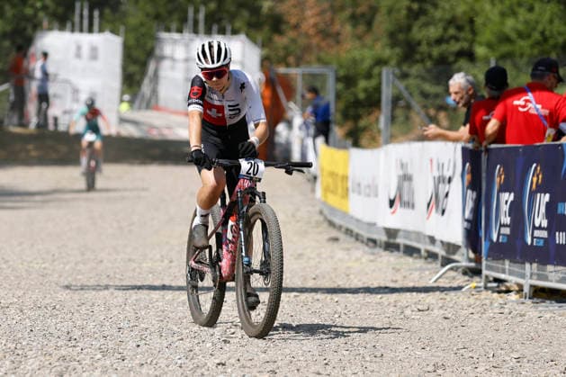 30.07.2026, Monteceneri, Monte Ceneri, 2026 UEC MTB European Championship, EM, Europameisterschaft XCC Women Junior s Final (cross country short track), Shana Huber 20 (SUI) arriving in second position Monteceneri Monte Ceneri Ticino Switzerland *** July 30, 2026, Monteceneri, Monte Ceneri, 2026 UEC MTB European Championship XCC Women s Junior Final (cross-country short track), Shana Huber (20, SUI) finishing in second place, Monteceneri, Monte Ceneri, Ticino, Switzerland Copyright: xJustPictures.ch FrancescoxMinghettix jp-en-FrMi-_NG_0496