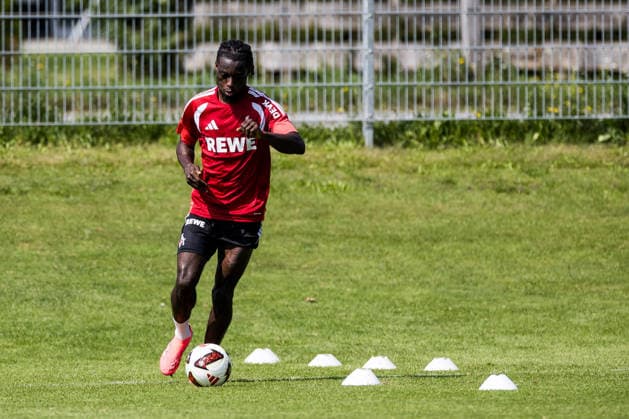 ST. JOHANN IN TIROL, AUSTRIA - JULY 30: Gideon Mensah (1. FC Koeln, 14) training individually during a training session at trainings camp in Kitzbuehel of season 2026 27 at Koasastadion on July 30, 2026 in St. Johann in Tirol, Austria. Austria Copyright: xSteffiexWunderlx